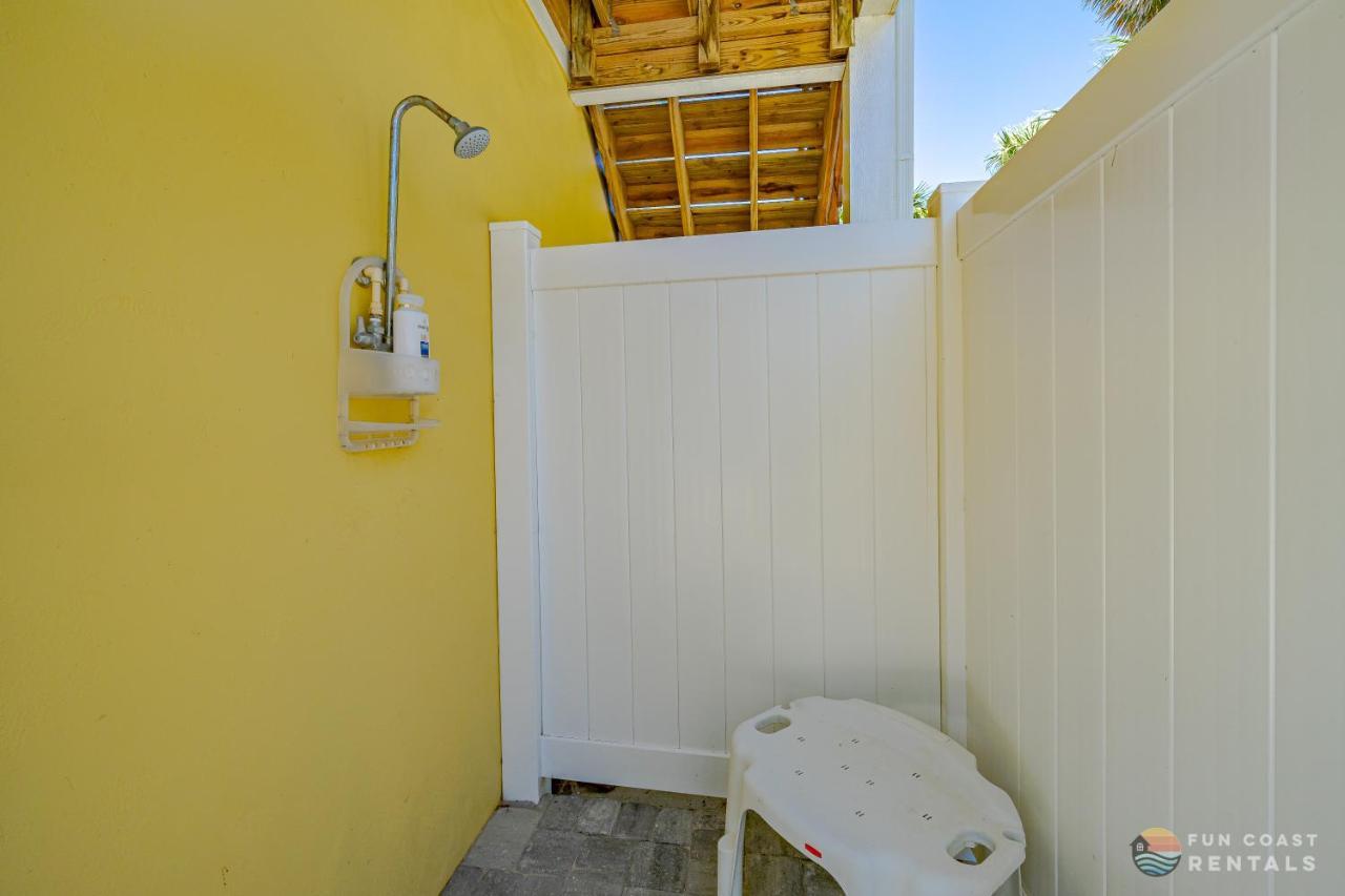 Dog Friendly Loft Steps From Beach With Gas Barbecue Grill And Upstairs Deck! 뉴스머나비치 외부 사진