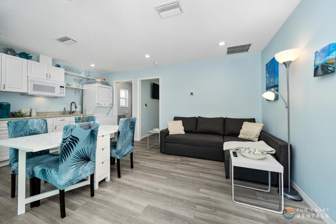 Dog Friendly Loft Steps From Beach With Gas Barbecue Grill And Upstairs Deck! 뉴스머나비치 외부 사진